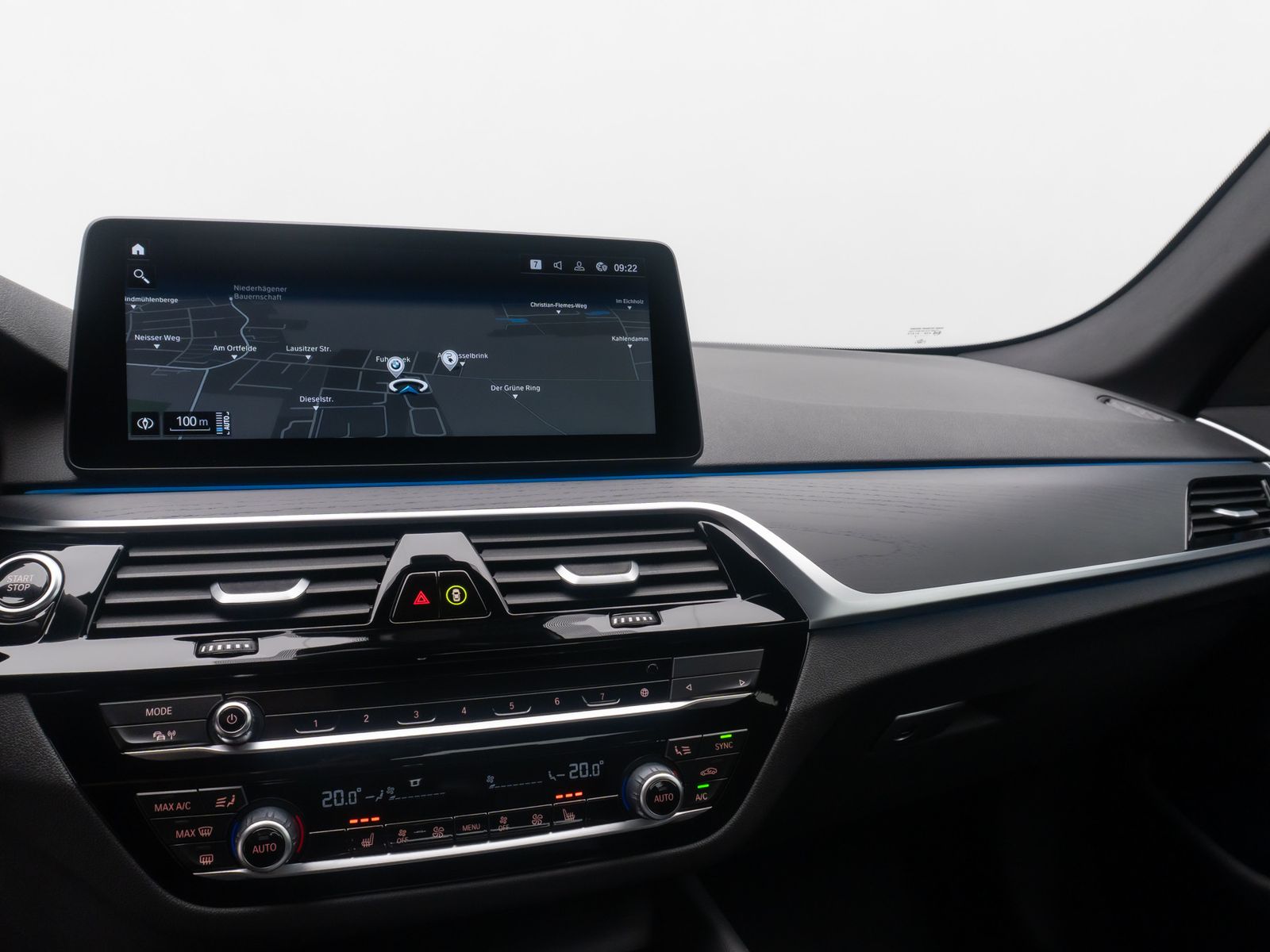 Fahrzeugabbildung BMW 530e ACC 360° HUD DAB Memory Alarm Leder Sport