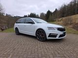 Skoda Octavia 2.0 TSI DSG RS 245 Combi RS - Skoda Octavia: Privatanbieter