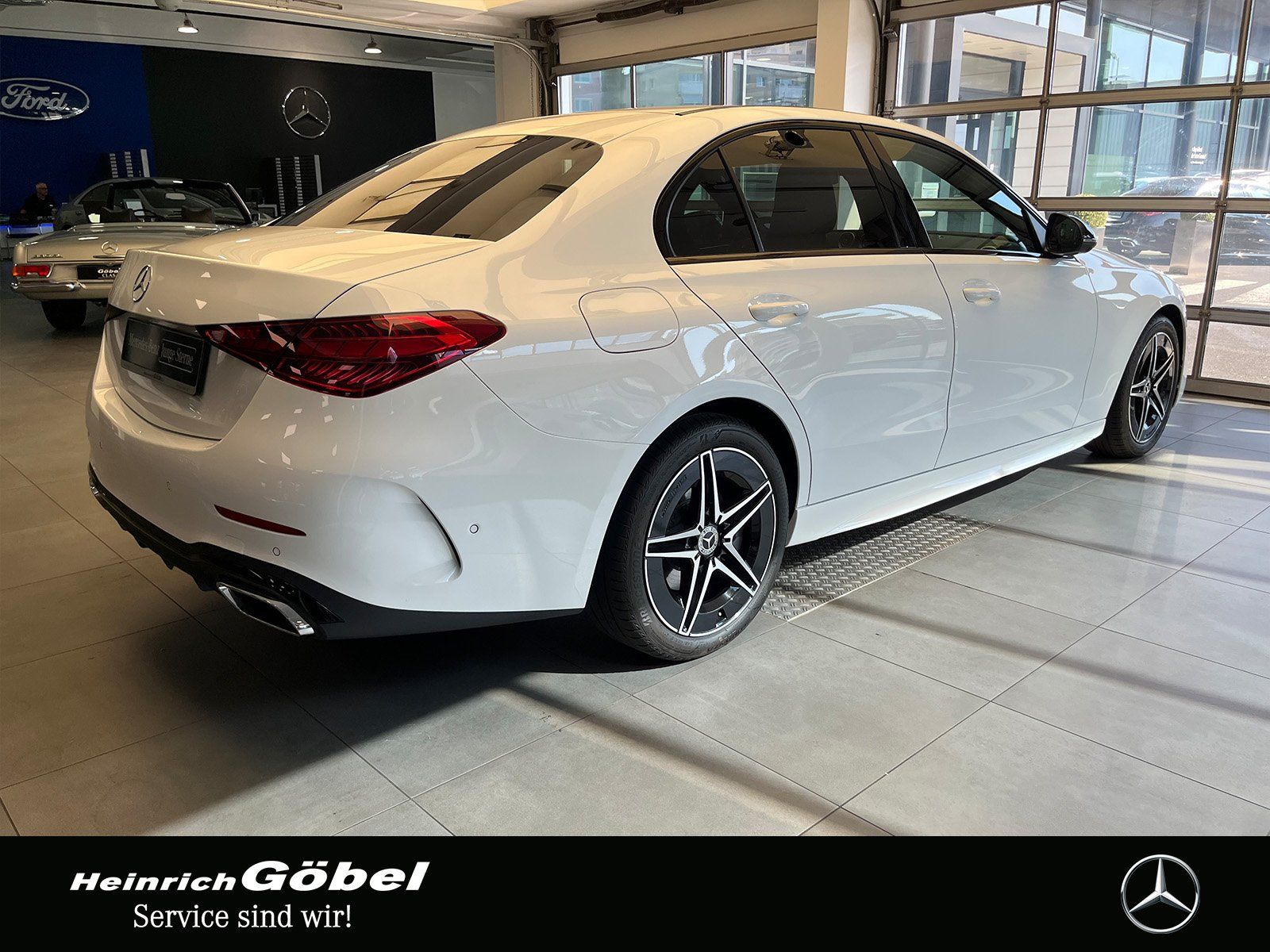 Fahrzeugabbildung Mercedes-Benz C 200 EDITION-AMG+DIGITAL.L+360°+NIGHT+MEMORY