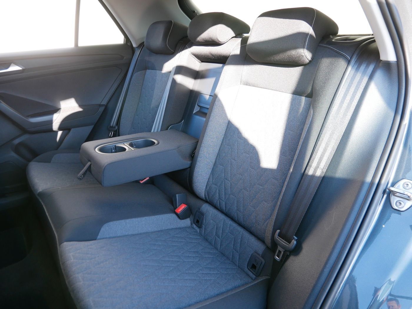 Fahrzeugabbildung Volkswagen T-Roc 1.0 TSI MOVE NEU38T AHK Standheiz ACC SHZ