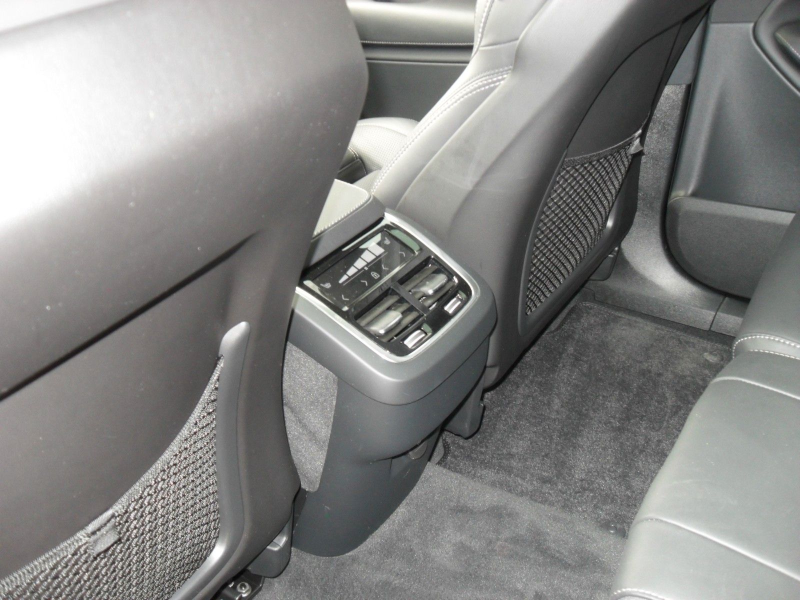 Fahrzeugabbildung Volvo XC 90 Ultimate Bright AWD