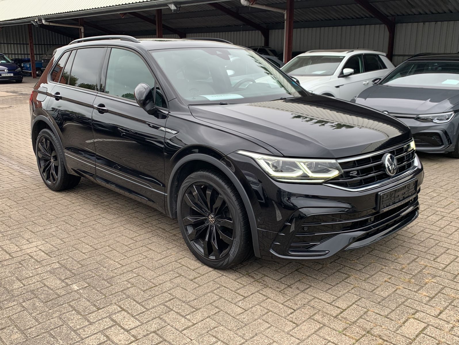 Volkswagen Tiguan 2.0 TDI DSG R Line Black Style Pan Matrix imagem 2