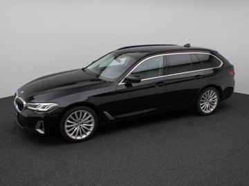 Fahrzeugabbildung BMW 530d xDr Tour AHK  Pano ACC HUD Komfortsitz