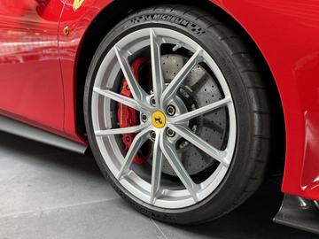 صورة مصغرة 12 لـ 2020 Ferrari 488 PISTA