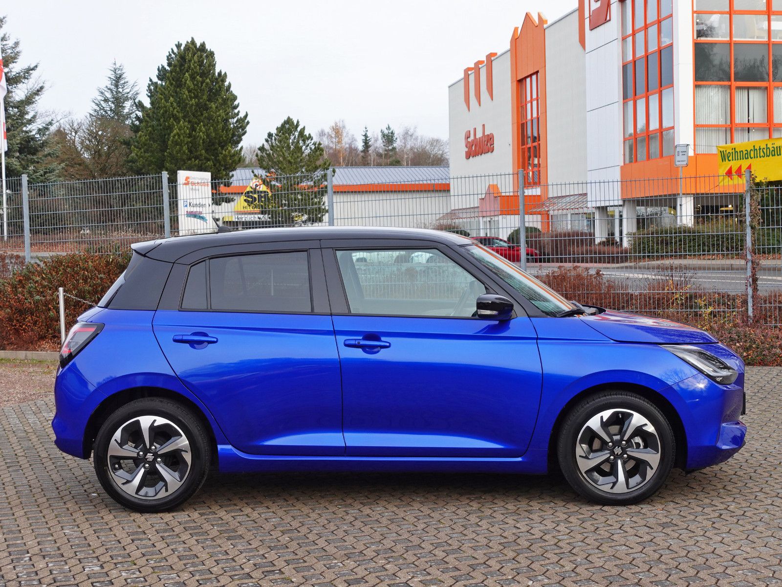 Fahrzeugabbildung Suzuki Swift 1.2 Comfort+ I.Hand Navi ACC Blind Spot