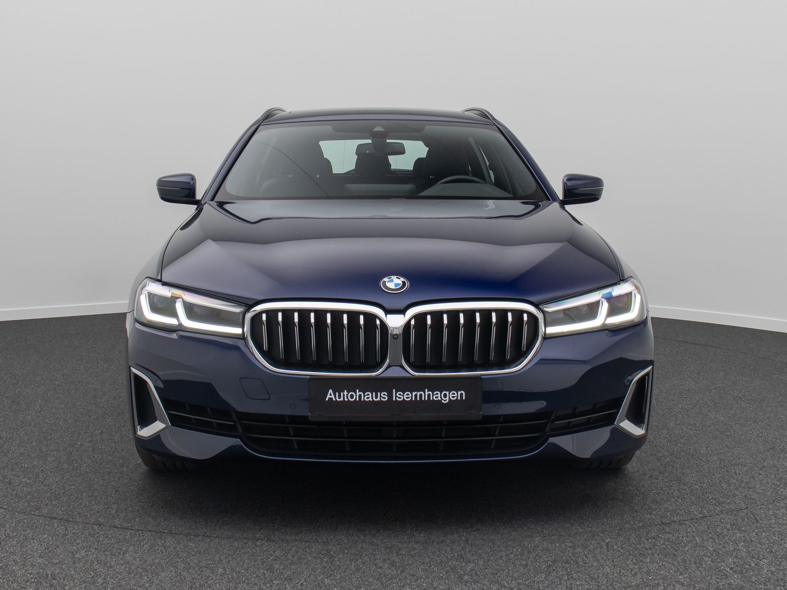 Fahrzeugabbildung BMW 540i xD Luxury Line 360° SoflCl DAB Panorama 20"