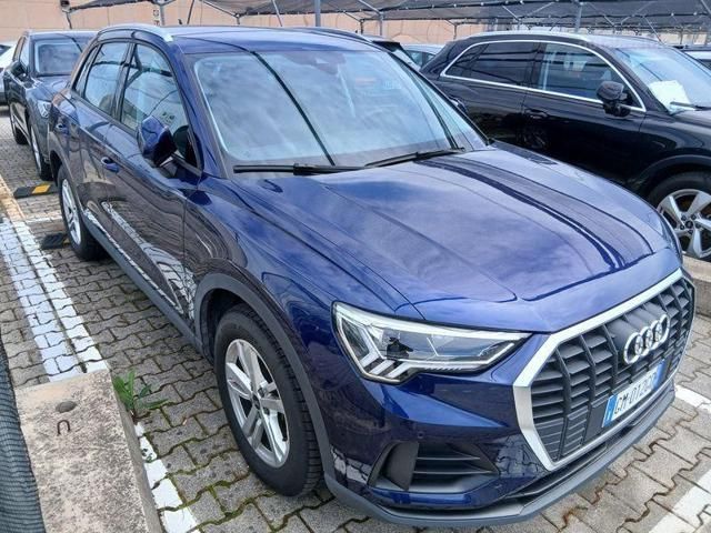 Image of Audi Q3