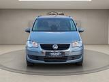 Volkswagen Touran 2.0TDI 1Hd Scheckhft AHK PDC Kupplung neu - gebrauchte VW Touran aus dem Jahr 2010