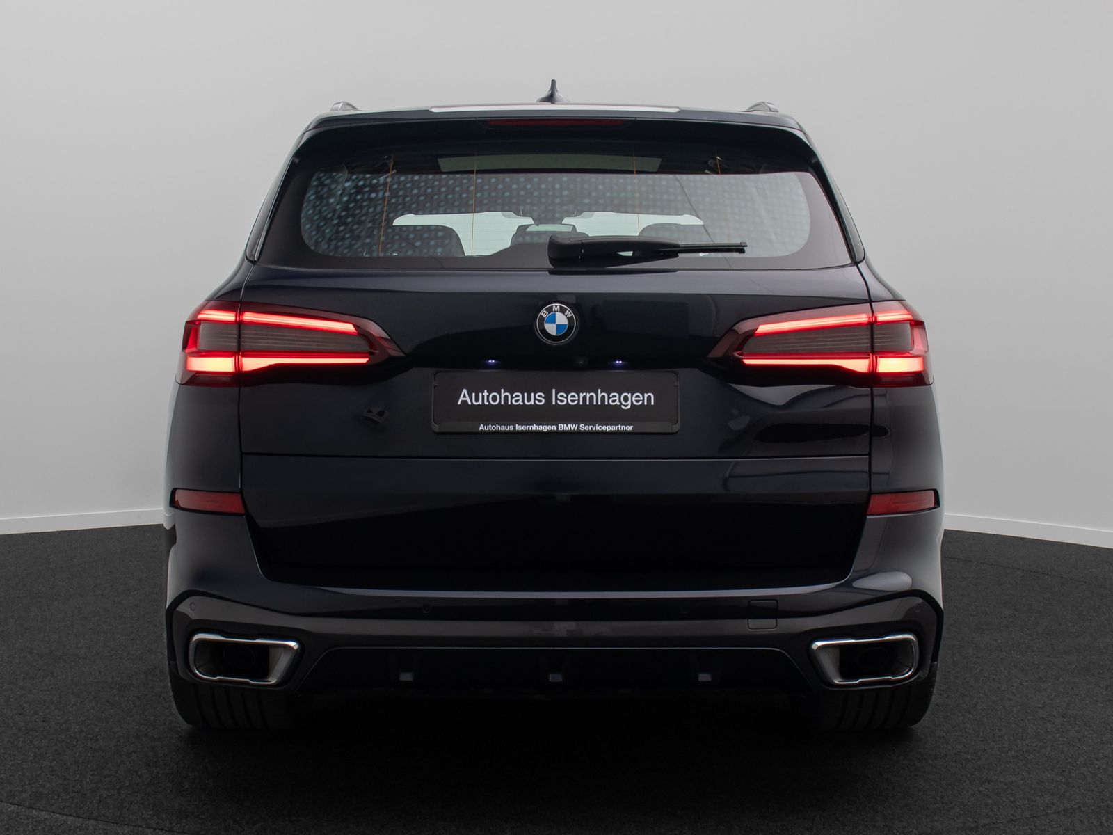 Fahrzeugabbildung BMW X5 xD30d M Sport H/K Panorama HUD DAB SoftCl 22"