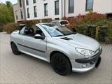 Peugeot 206 CC Automatik 1.6l 109PS Carbio... - Peugeot 206 in Frankfurt (Main)