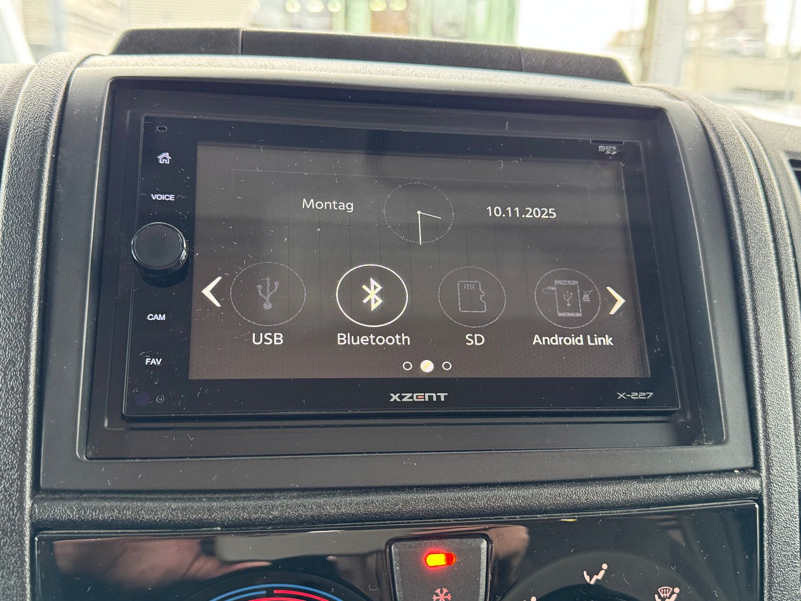 Fahrzeugabbildung Bürstner Lyseo TD A 700 FIAT 6 Schlafplätze SAT KAMERA