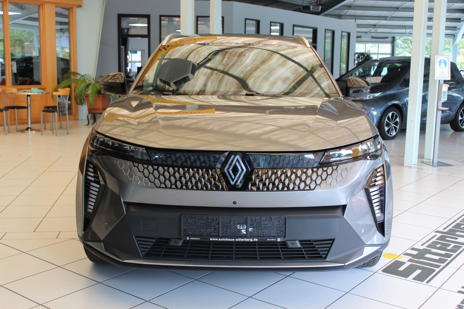 Renault Scenic E-Tech Electric 220 Long Range Techno imagem 3