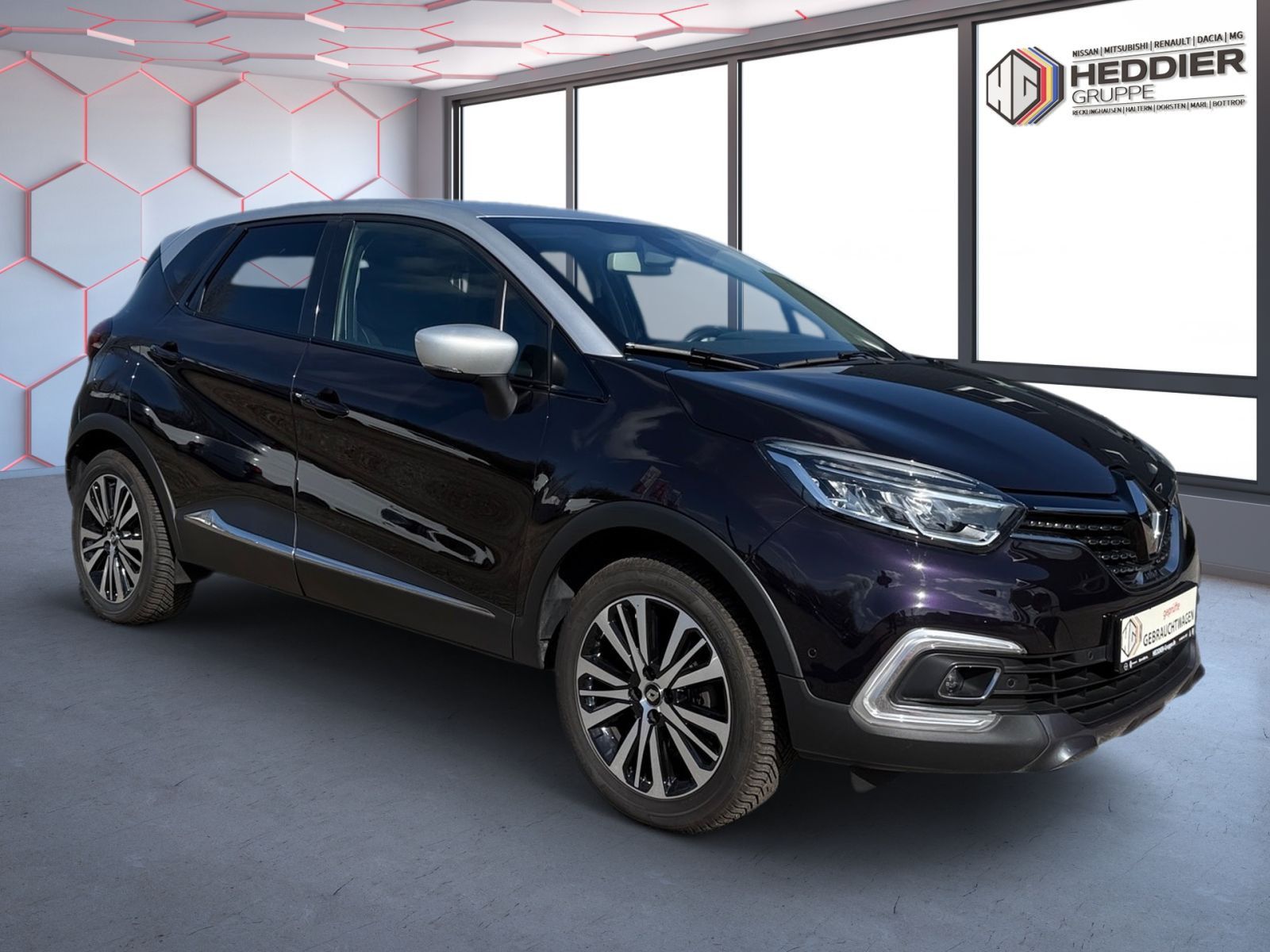 Fahrzeugabbildung Renault Captur 1.2 AT Initiale Paris ENERGY *GJR*BOSE*LE