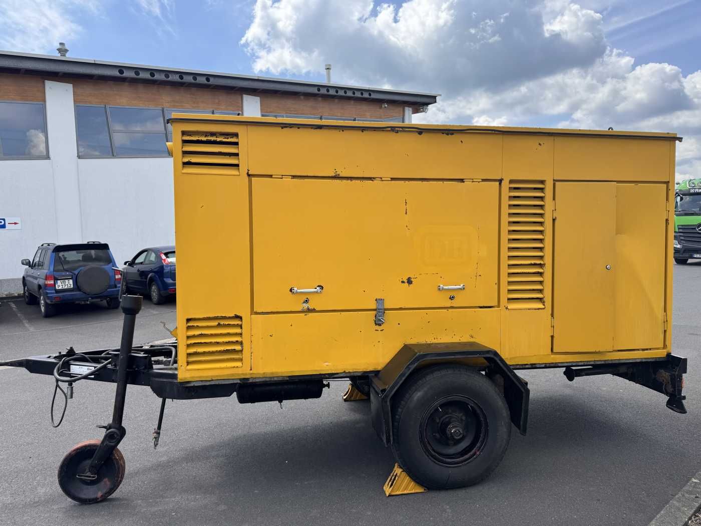 Fahrzeugabbildung Andere Bay Stromaggregat 35kVA 1.967h Deutz