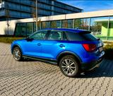Audi Q2 1.4 TFSI/S Tronic/Design/Tempo/Navi/Parkassi. - blaue Audi Q2