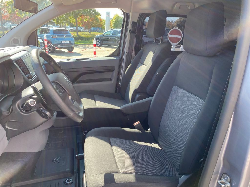 Fahrzeugabbildung Citroën Jumpy M Diesel 145 S&S EAT8 *8-Sitzer*Kamera*