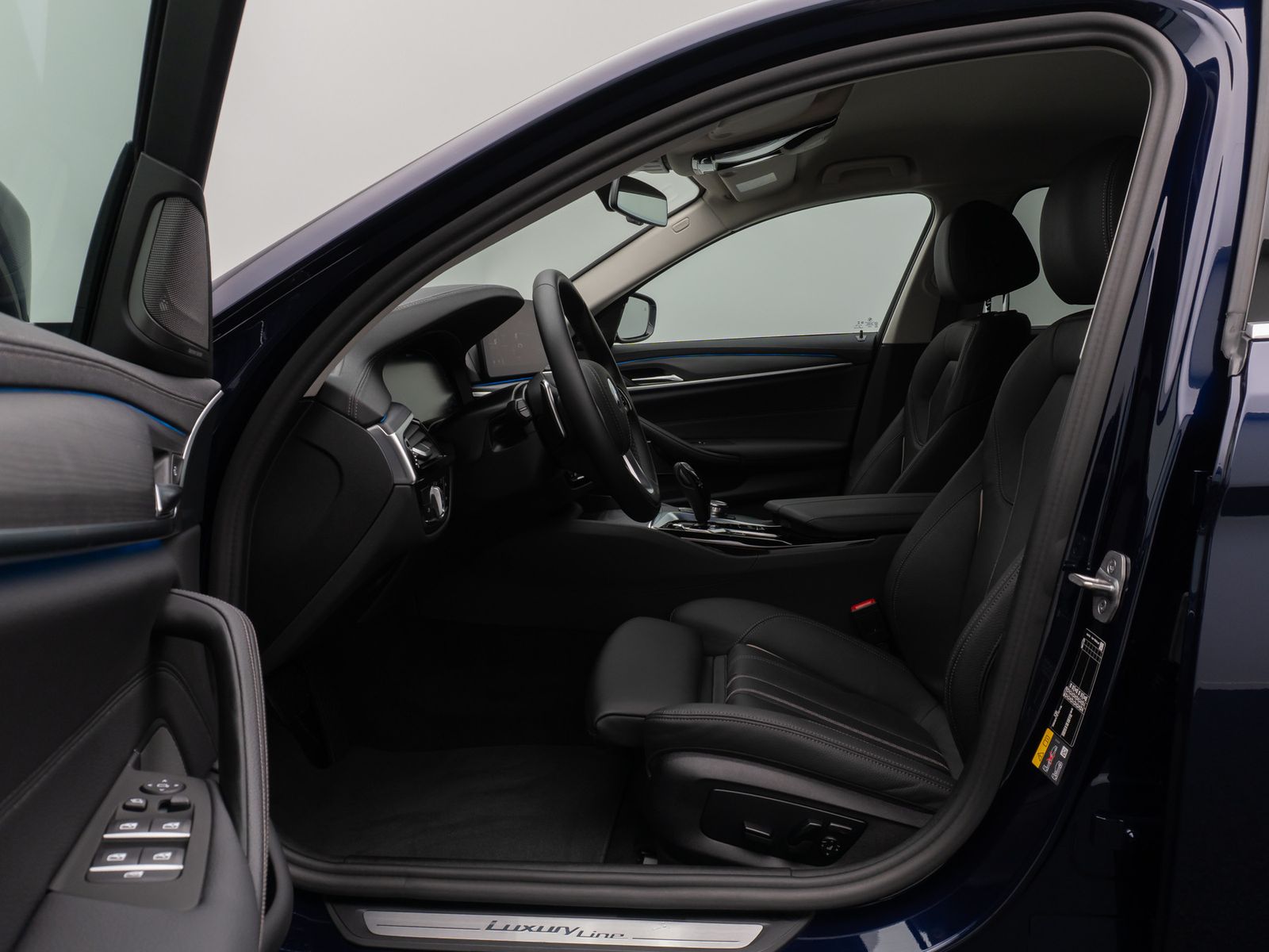 Fahrzeugabbildung BMW 530e Luxury Line DAB Laser 4*Klima Kamera Sport