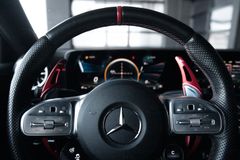 MERCEDES-BENZ A 35 AMG 4M Limousine*Keyless*Spur*SHZ*19"AMG*