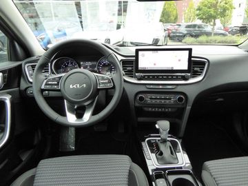 Kia Ceed SW 1.5 T-GDI DCT7 (48V M-H) Ultimate Editio