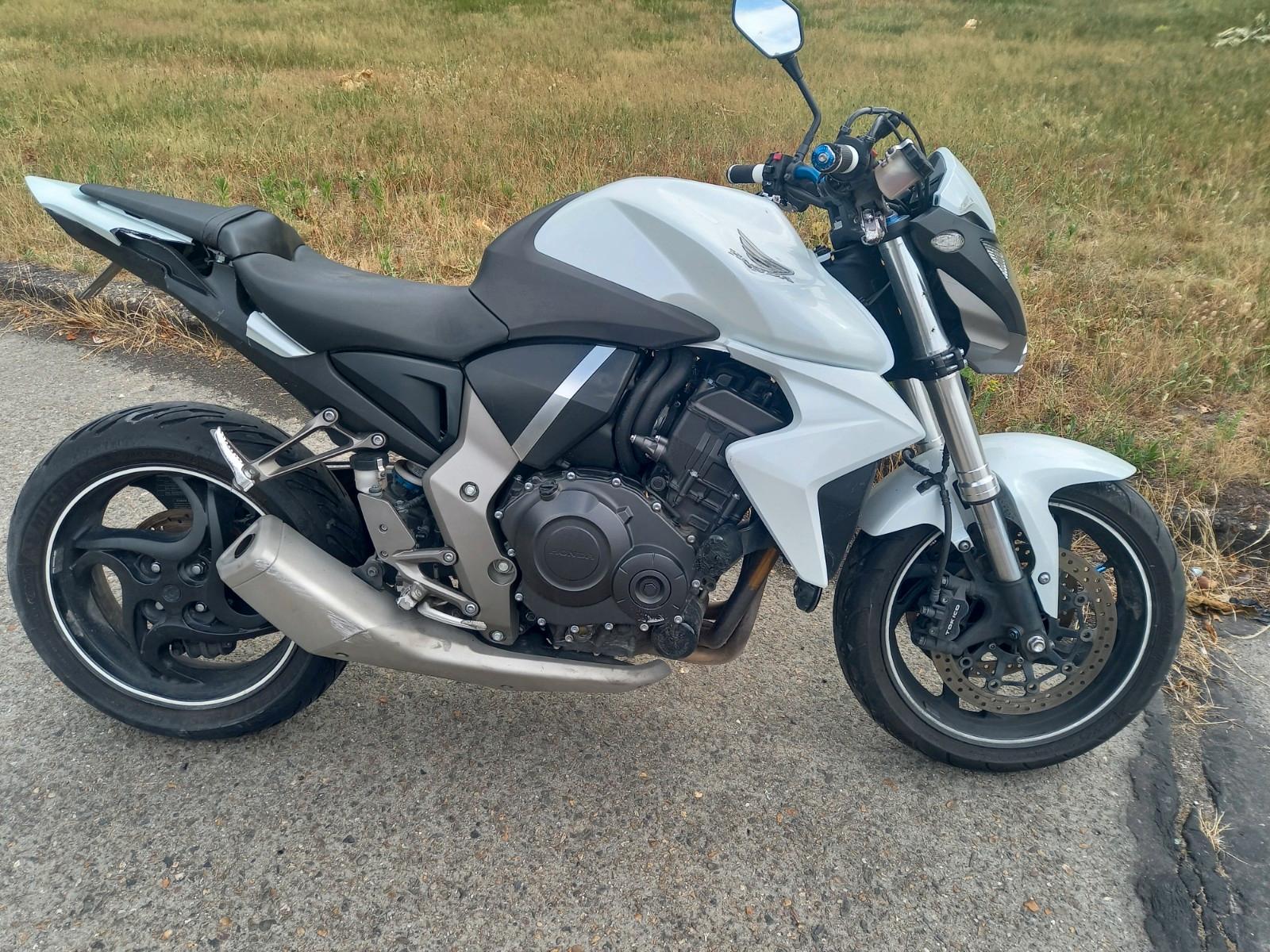 Honda cb1000r