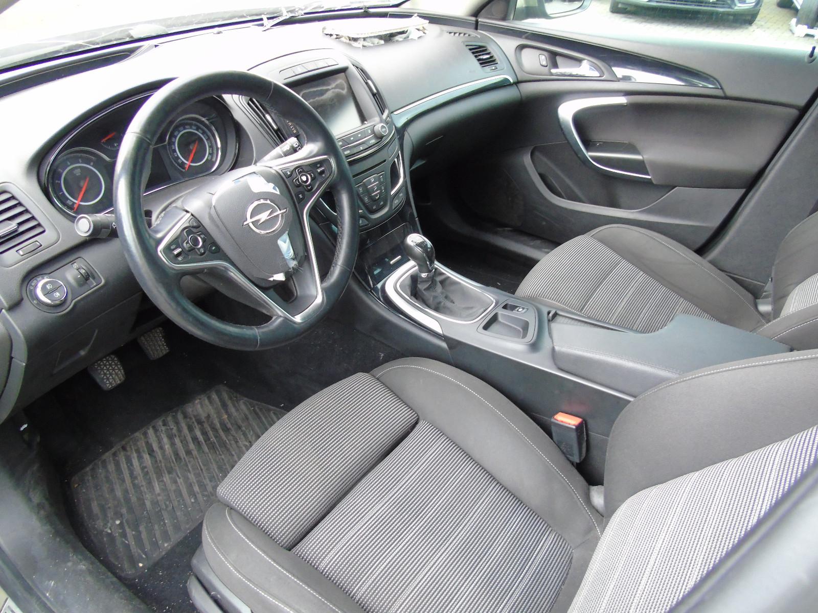 Opel Insignia 2015 — photo 17