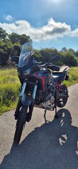 Honda Africa Twin 1100 (top Ausstattung) - Honda Motorräder in Lübeck