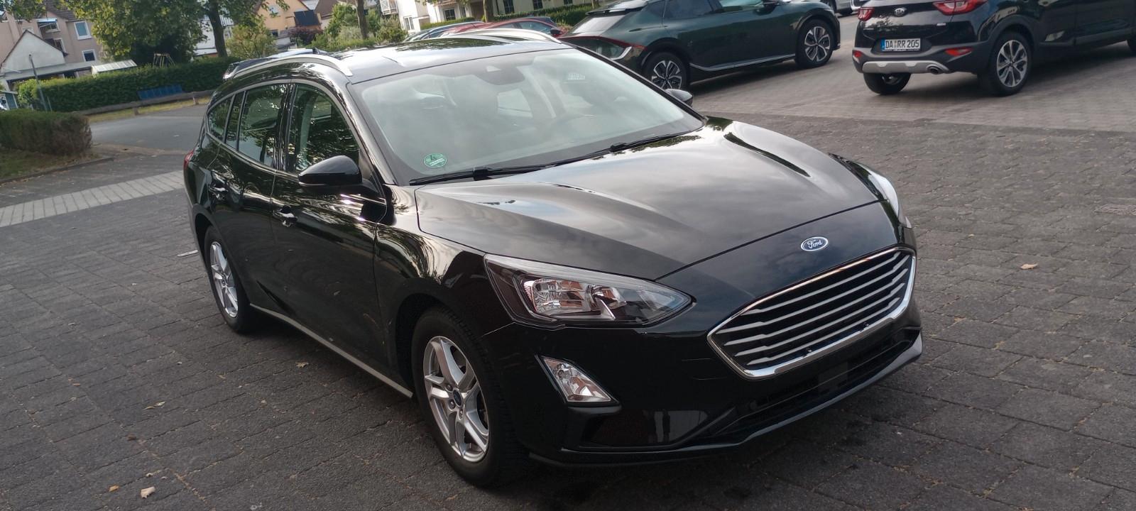 Ford Focus Kombi Auto 1HD Navi Rückf Spurh Scheckheft