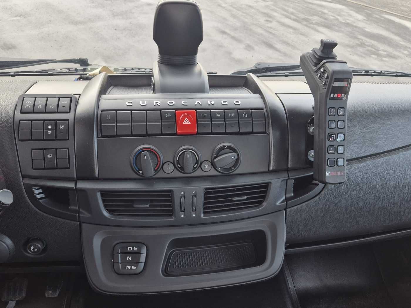 Fahrzeugabbildung Iveco ML180E32/P HIAB ULT14S51 AHK Standheizung
