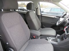 VW Tiguan Allspace 2.0TDI Move 4M LED Nav Ahk 7-Sit VW Tiguan Allspace 2.0TDI Move 4M LED Nav Ahk 7-Sit
