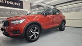 Volvo XC40 D4 AWD R Design Geartronic R Design - Volvo XC40 von privat