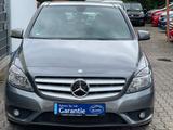 Mercedes-Benz B-KlasseB180/Schiebedach/2.Hd/Garantie/HU/AU/Neu - Mercedes-Benz B-Klasse Gebrauchtwagen in Frankfurt