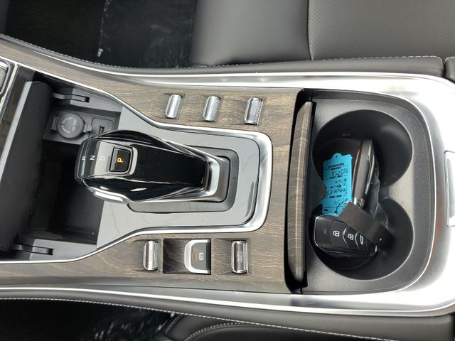 DFSK Fengon E5 PHEV *7 Sitze*Leder*PanoSchiebedach