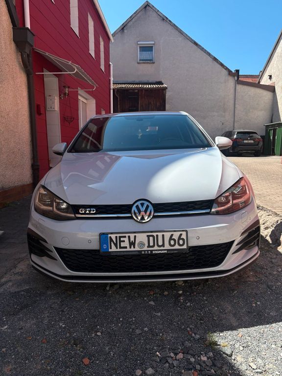 Image of Volkswagen Golf