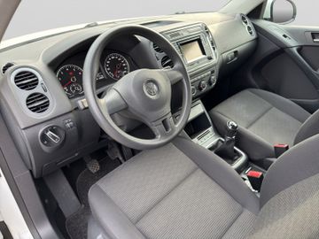 Volkswagen Tiguan - 11