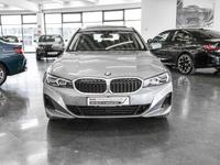 BMW 318d Touring Aut Nav LED Pano Komfzg Parkass