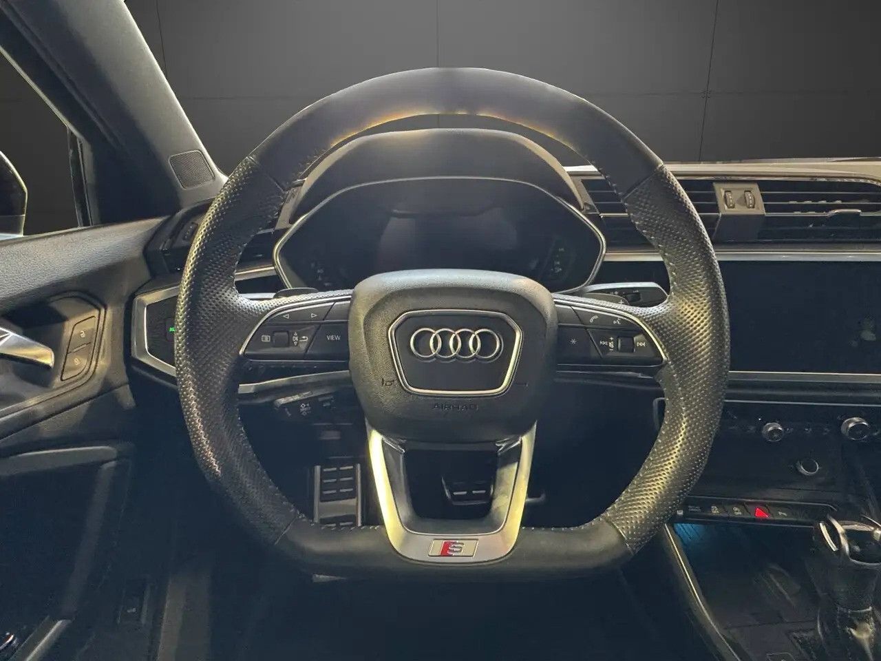 Audi Q3 Sportback 45 2.0 tfsi S line edition qua imagem 3