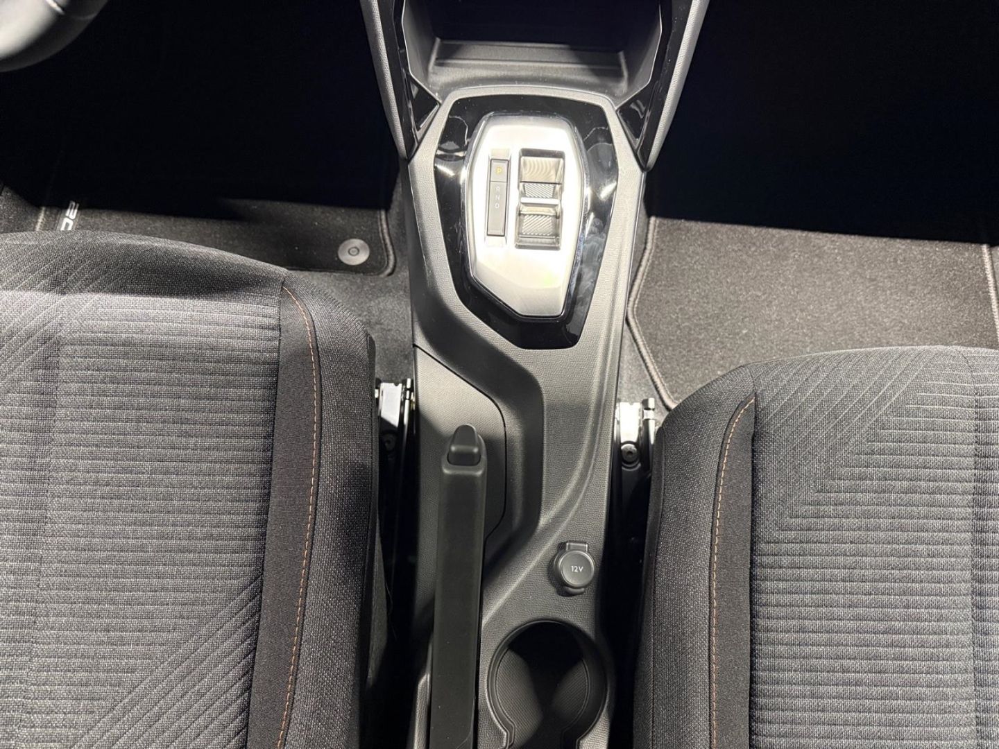 Peugeot 2008 - Bild 16