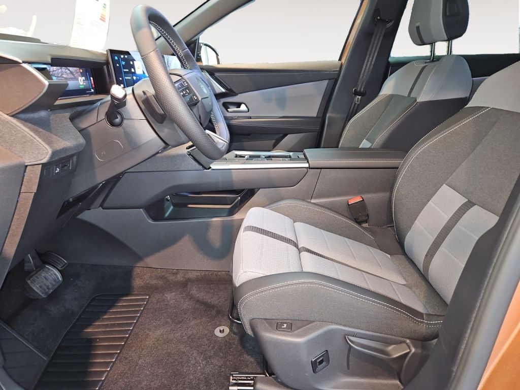 Fahrzeugabbildung Opel Grandland Electric 73kWh GS Automatik 20 Zoll