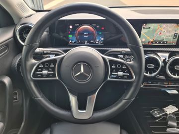 Mercedes A 250 - 12