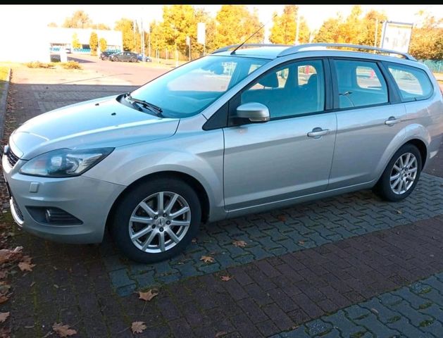 Ford Focus Turnier mit AHK