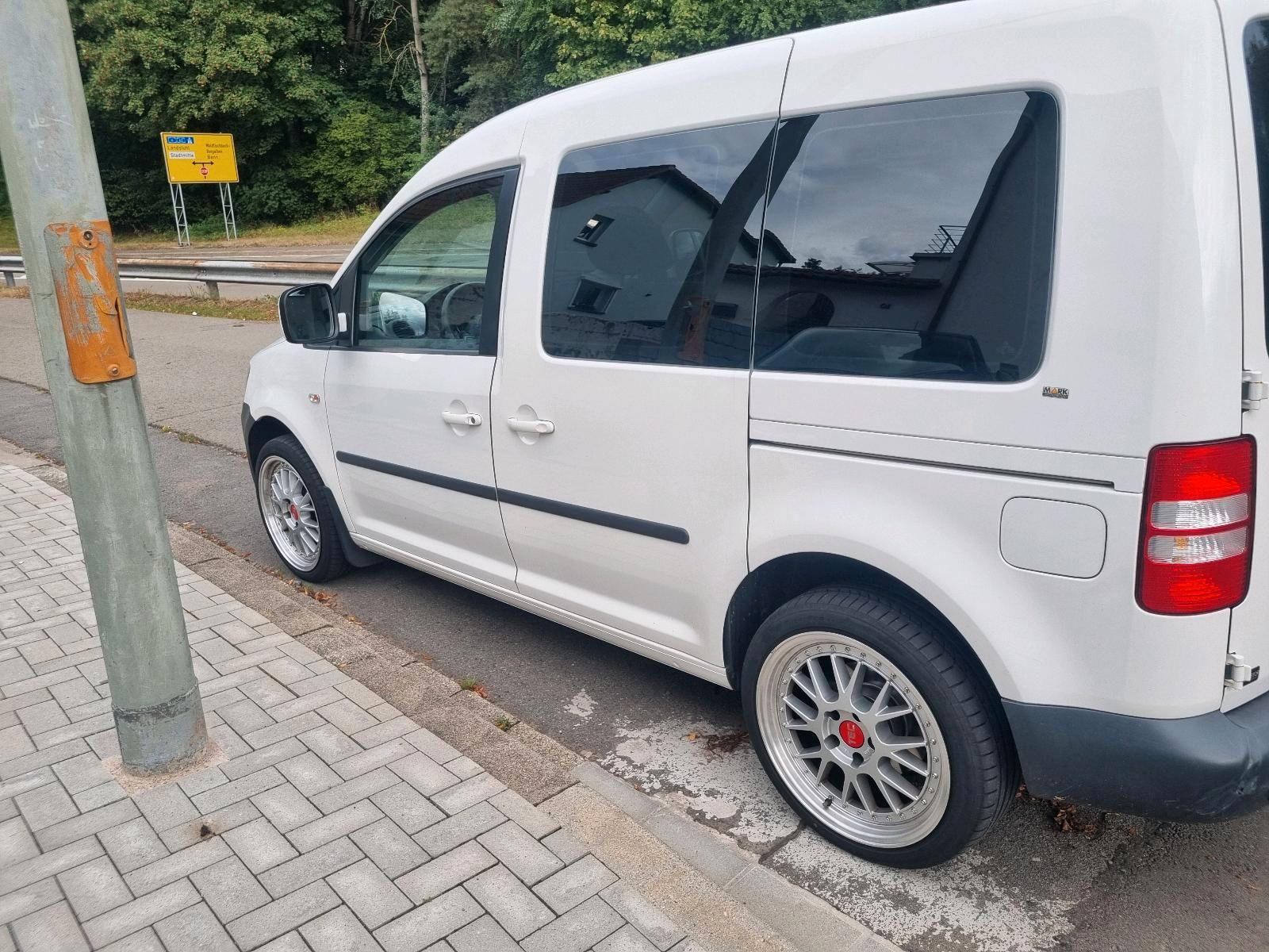 Volkswagen Caddy 2011 — rear view