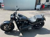 Harley-Davidson Fad Bob  - STREETFIGHTER