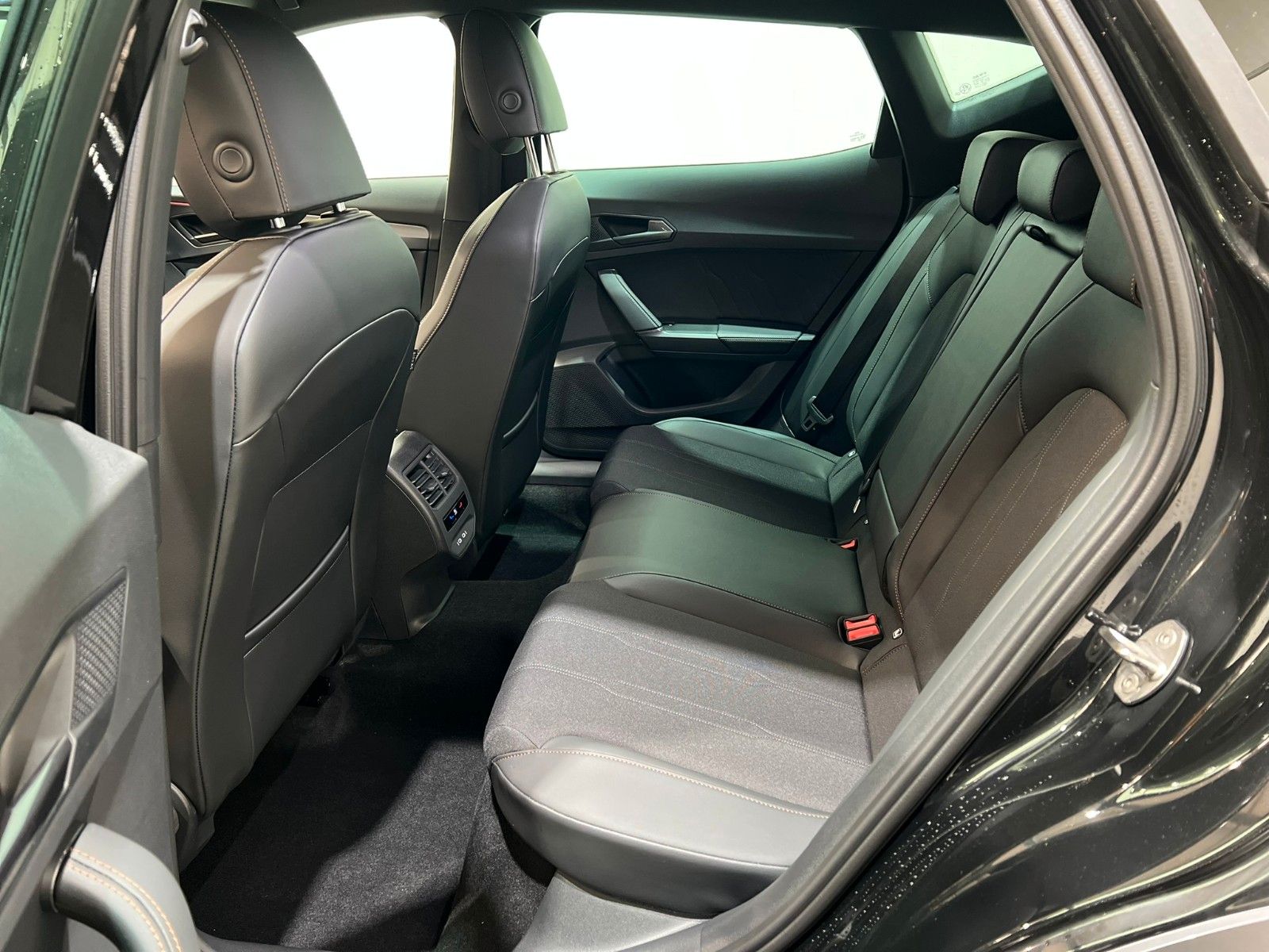 Fahrzeugabbildung CUPRA Formentor 1,5 TSI DSG