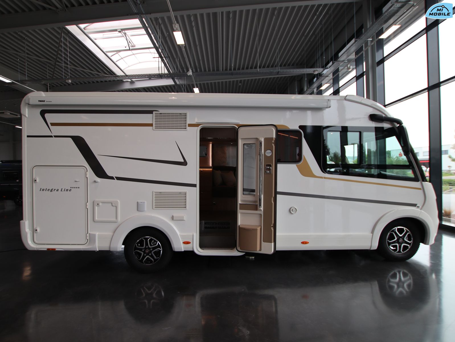 Fahrzeugabbildung Eura Mobil Integra Line 695 LF *SCHAUSONNTAG 11-16 Uhr*