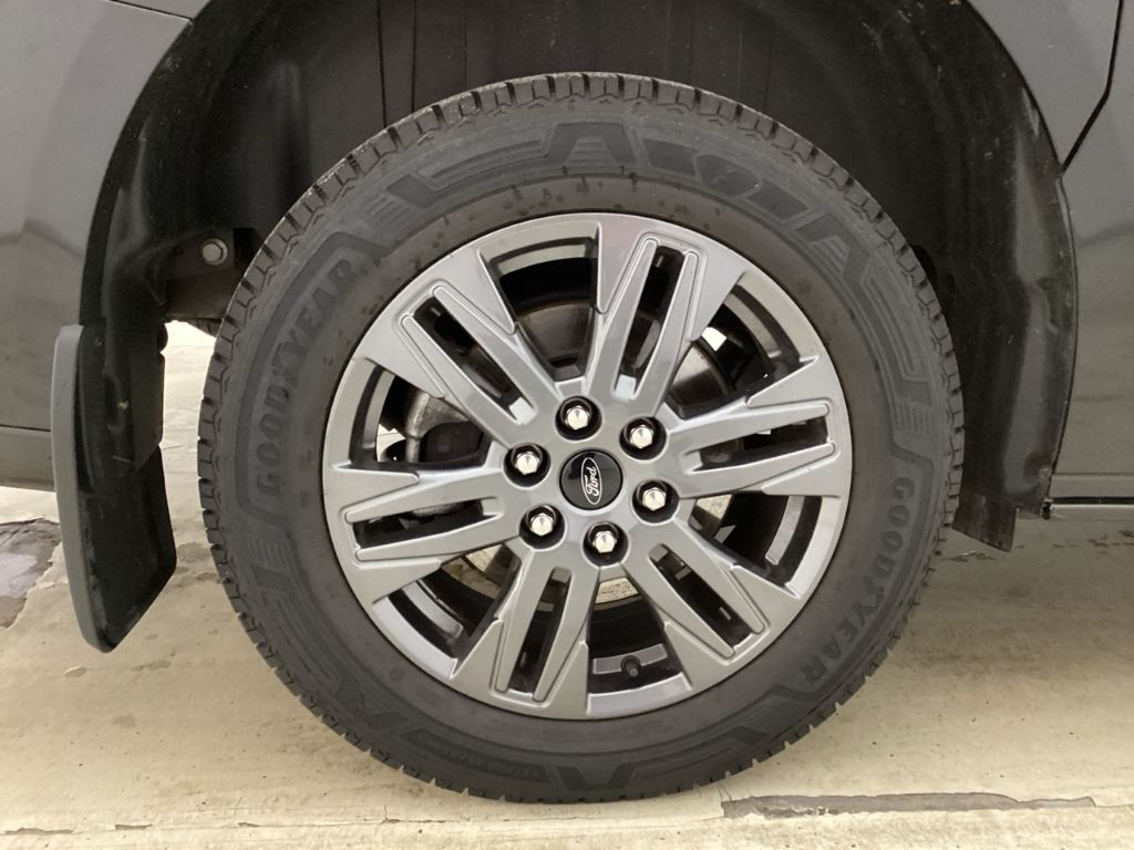 Fahrzeugabbildung Ford Tourneo Custom 320 L1 Titanium FWD Kamera Navi