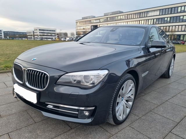 BMW 750i Facelift/Softc./HeadUp/Kamera/Memory/449PS