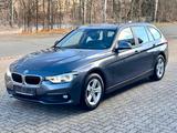 BMW 320d Touring Adv. LED Klima Navi Panor 