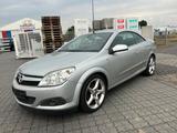 Opel Astra H 1.6 Twin Top Endless Summer - Opel Astra: Twin Top Endless Summer