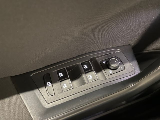 T-Roc Sport 1.5 TSI DSG RFK AHK ACC LED