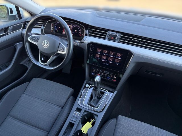Passat Variant 2.0 TDI DSG LED+DCP+KAMERA+PDC+AC